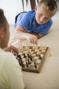 Spil for at tilskynde logisk tænkning hos børn